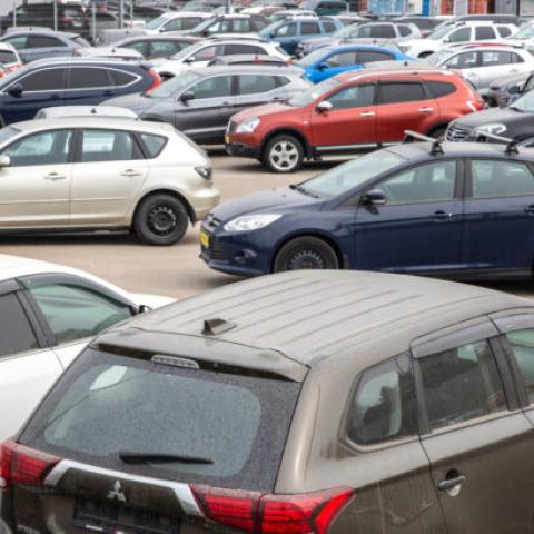 Цены на популярные машины с пробегом начали снижаться